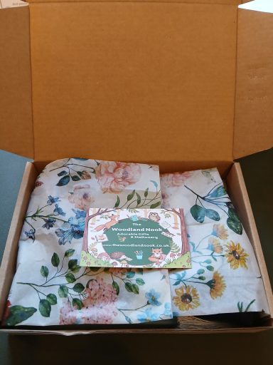 Gift the most useful of gifts! Unboxing the gift of a Woodland Stationery bundle